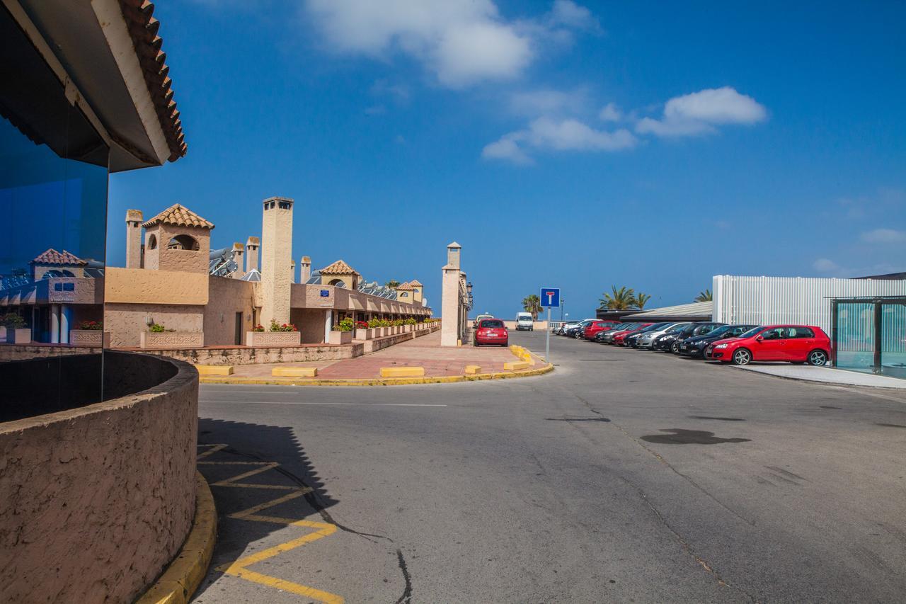 Apartamentos Turisticos Bahia Sur サン・フェルナンド エクステリア 写真
